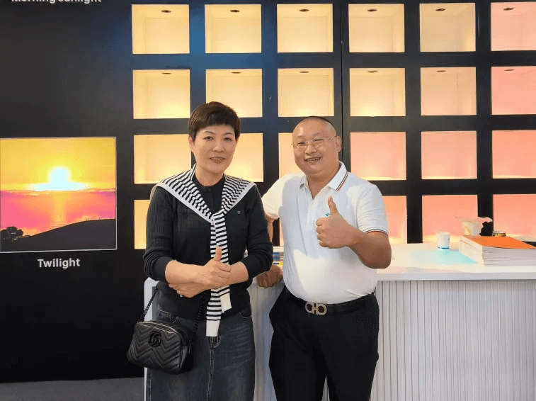 Gathering in Hong Kong·Excellent look back